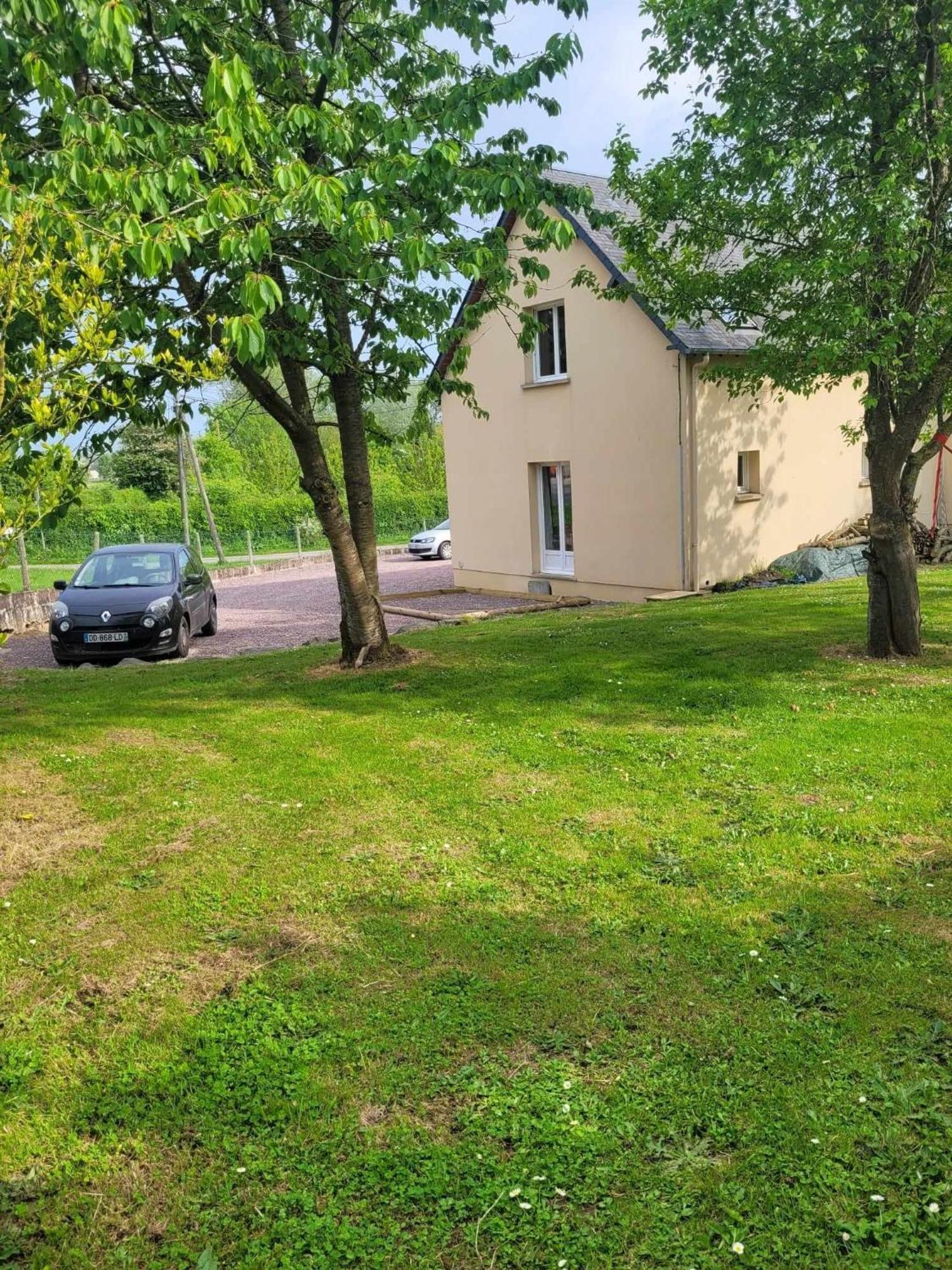 L Etablissement Gold Beach Propose 1 Hebergement , Maison 80M2 Avec Terrain 500M2, Parking Prive A 4 Min Du Port Artificiel D Arromanches, Services Accueil Personnalise, Lits Faits, Serviettes, Menage, Netflix, Wifi Ryes Buitenkant foto